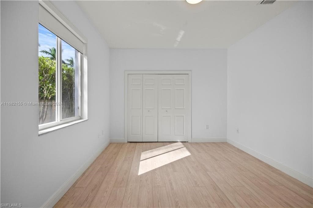9663 SW 122 ST, MIAMI FL 33176-18
