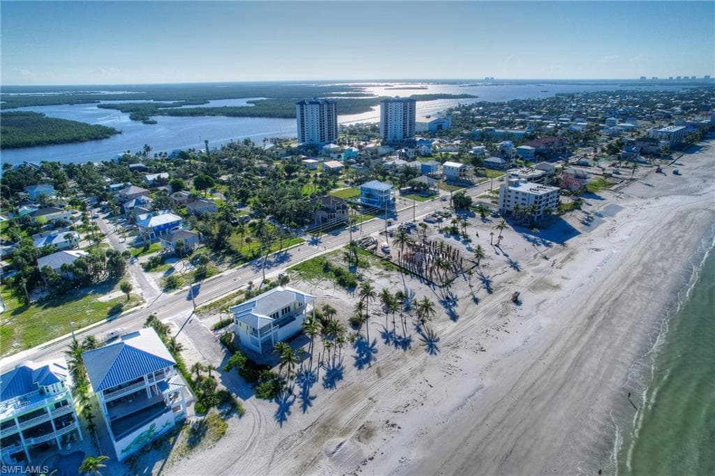 119 Sabal DR, FORT MYERS BEACH FL 33931-41