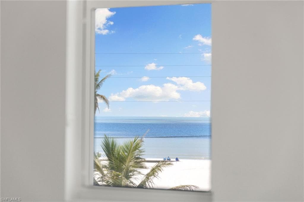 121 Hibiscus DR-33