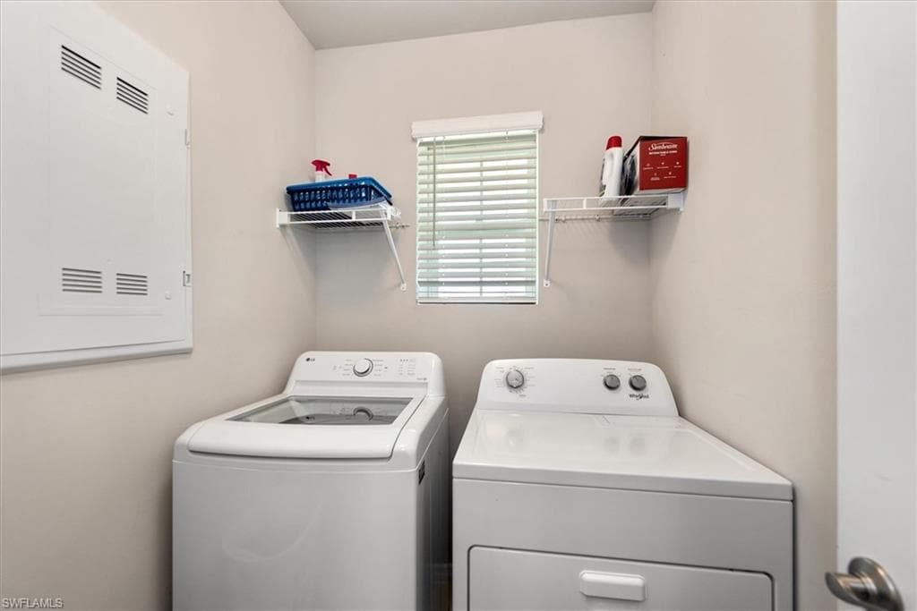 8813 Swell Brooks CT, NORTH FORT MYERS FL 33917-25