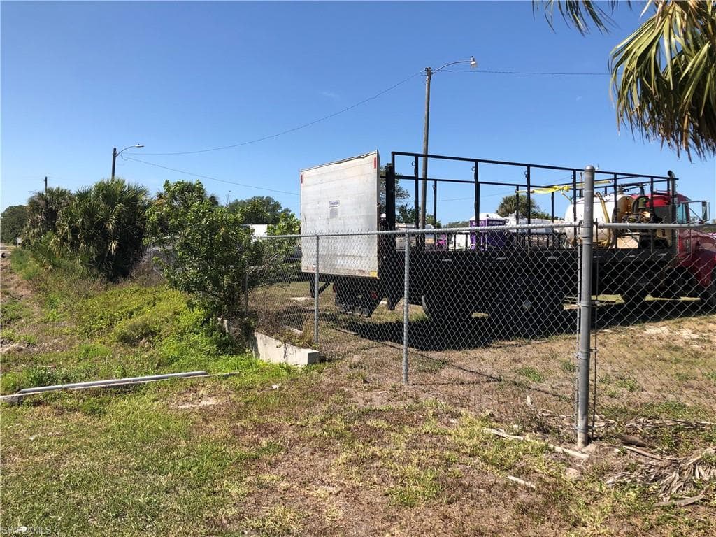 18931 State Rd 31 ( Babcock Ranch Rd) RD, NORTH FORT MYERS FL 33917-7