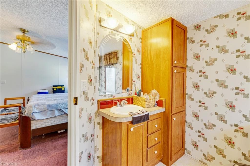 8269 Penny DR, NORTH FORT MYERS FL 33917-13