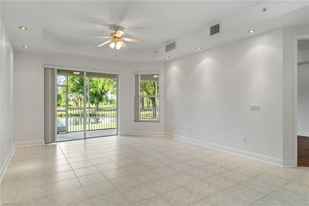 15250 Riverbend BLVD # 101, NORTH FORT MYERS FL 33917-5