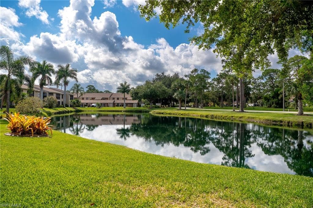 15250 Riverbend BLVD # 101, NORTH FORT MYERS FL 33917-16