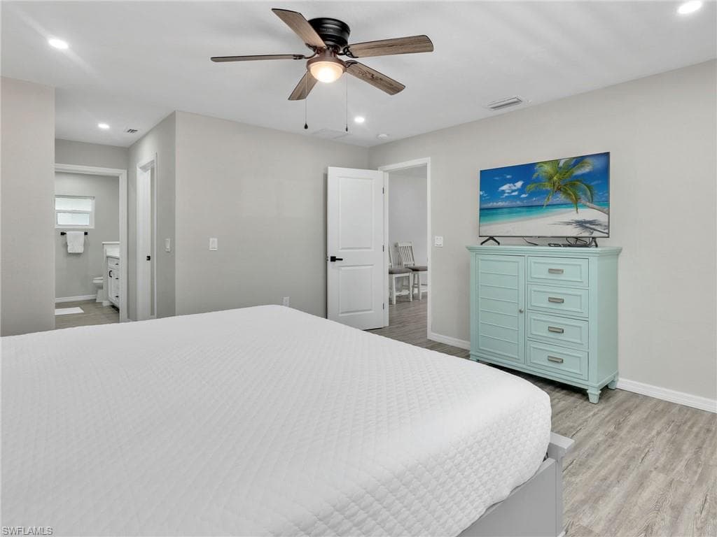 195 Hibiscus DR, FORT MYERS BEACH FL 33931-13