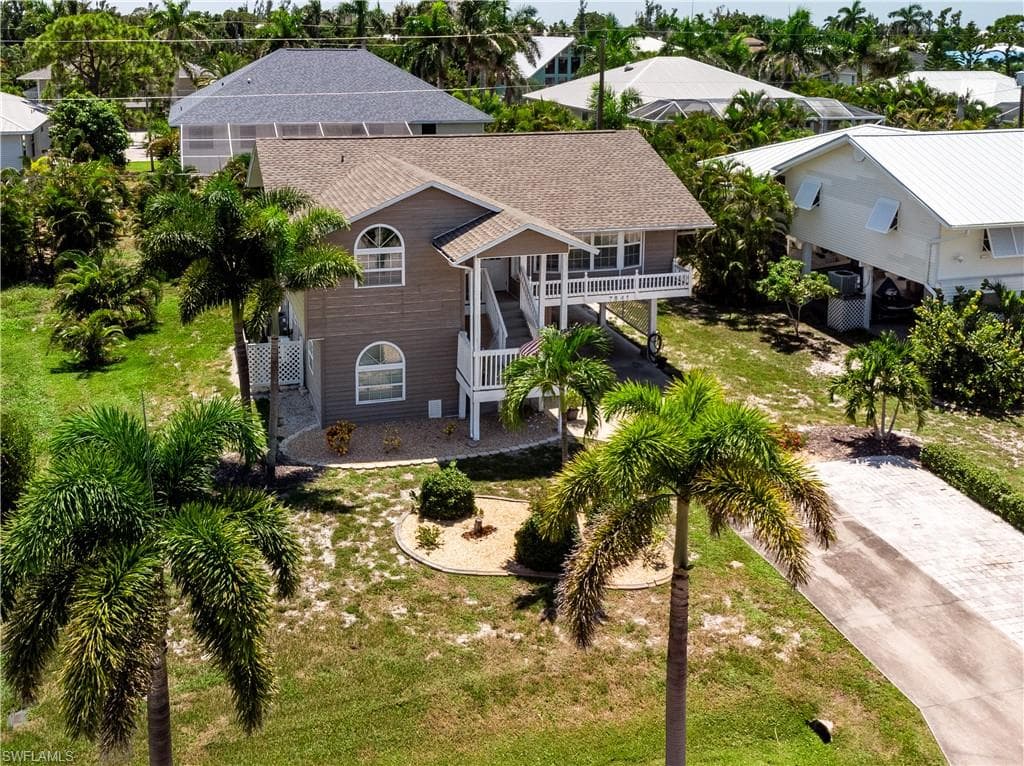 7841 Breakwater CT-2