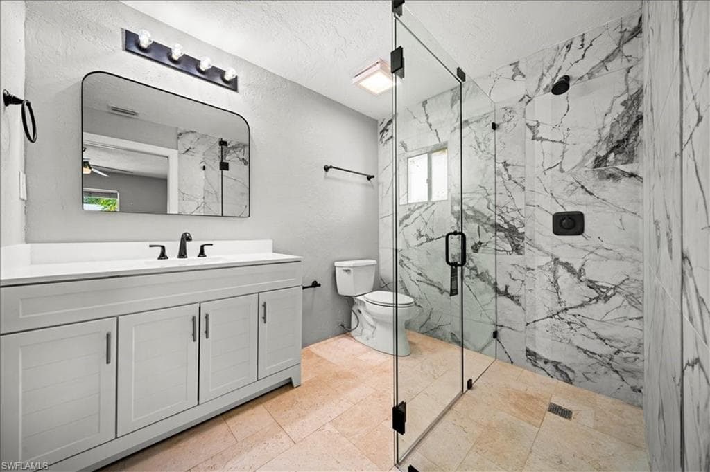 17042 Wayzata CT-21