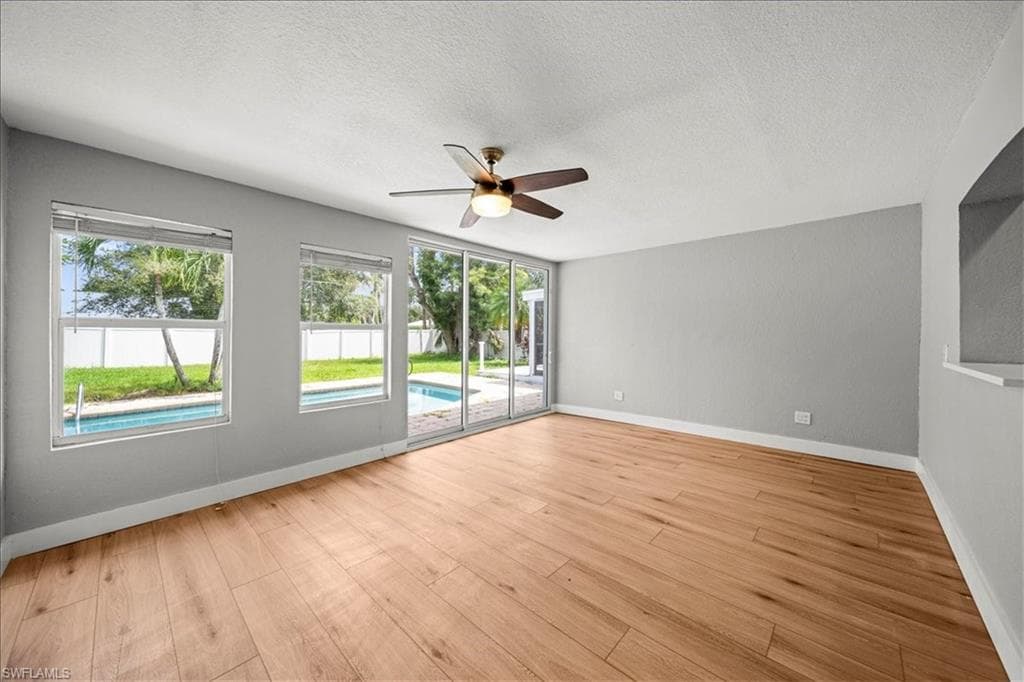 17042 Wayzata CT-14