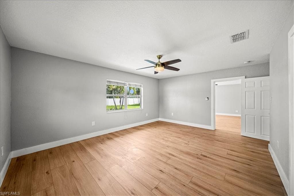 17042 Wayzata CT-10