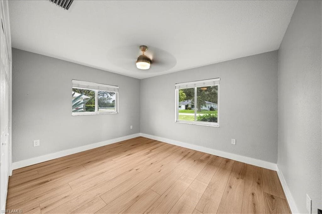 17042 Wayzata CT-20
