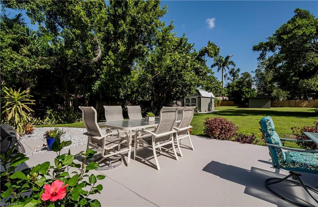 62 W North Shore AVE, NORTH FORT MYERS FL 33903-35