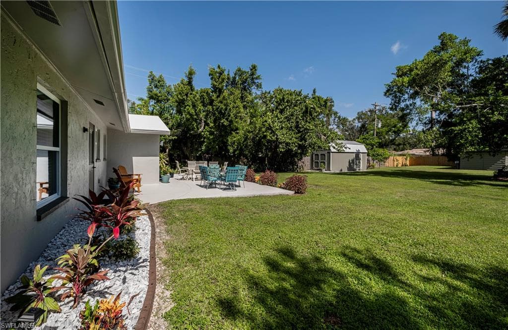 62 W North Shore AVE, NORTH FORT MYERS FL 33903-39