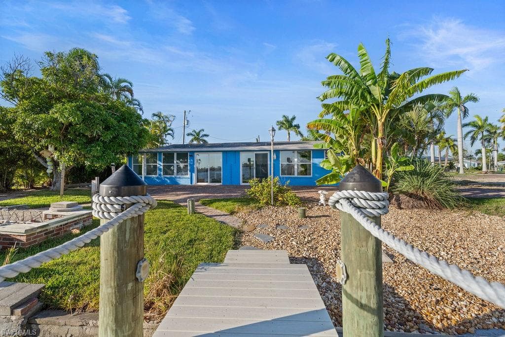 2504 Bayshore DR-1