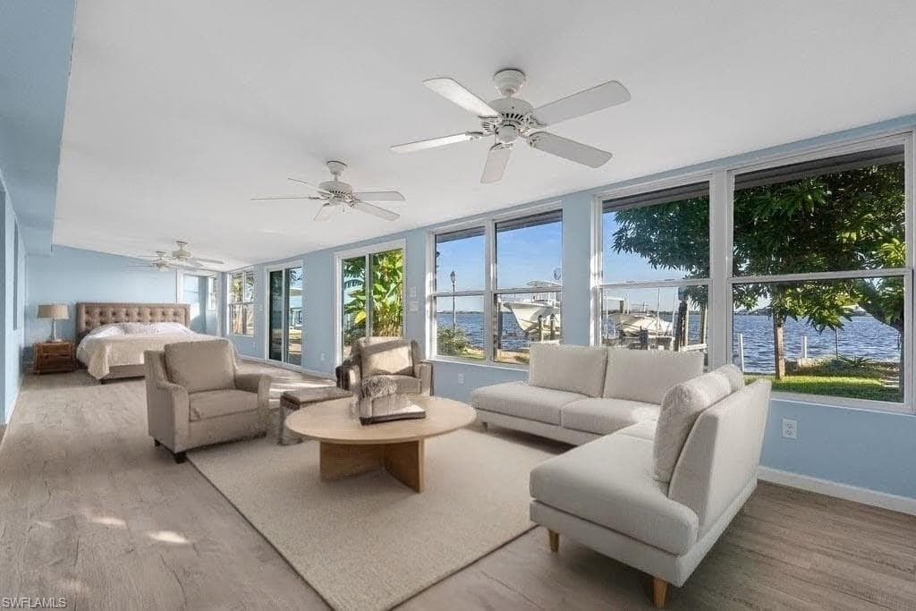2504 Bayshore DR-16