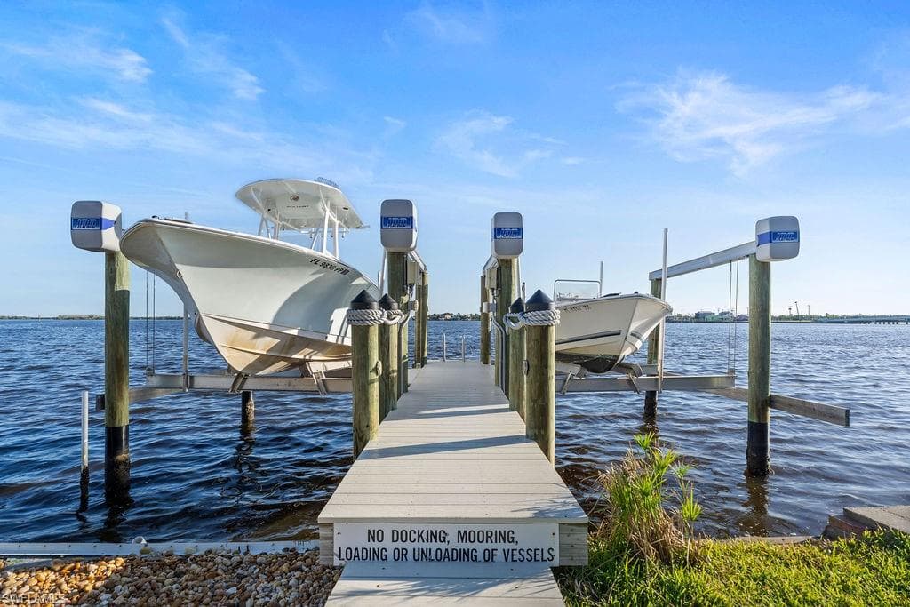 2504 Bayshore DR-25
