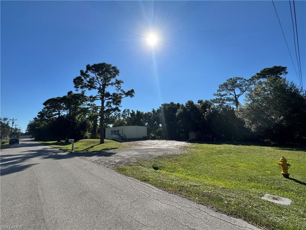 1385 Touchstone RD, NORTH FORT MYERS FL 33903-5