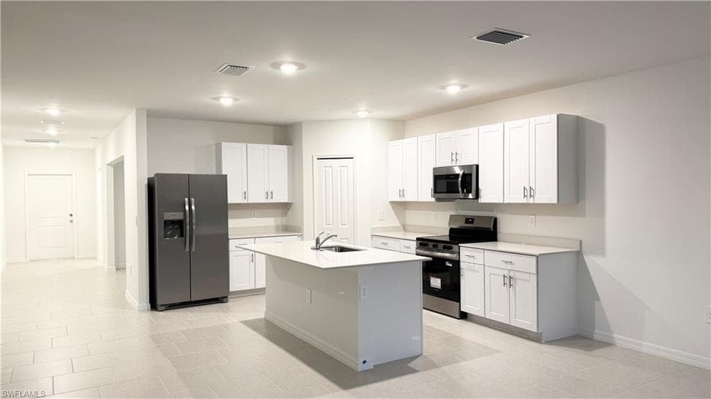 17208 Cantu CT, NORTH FORT MYERS FL 33917-2