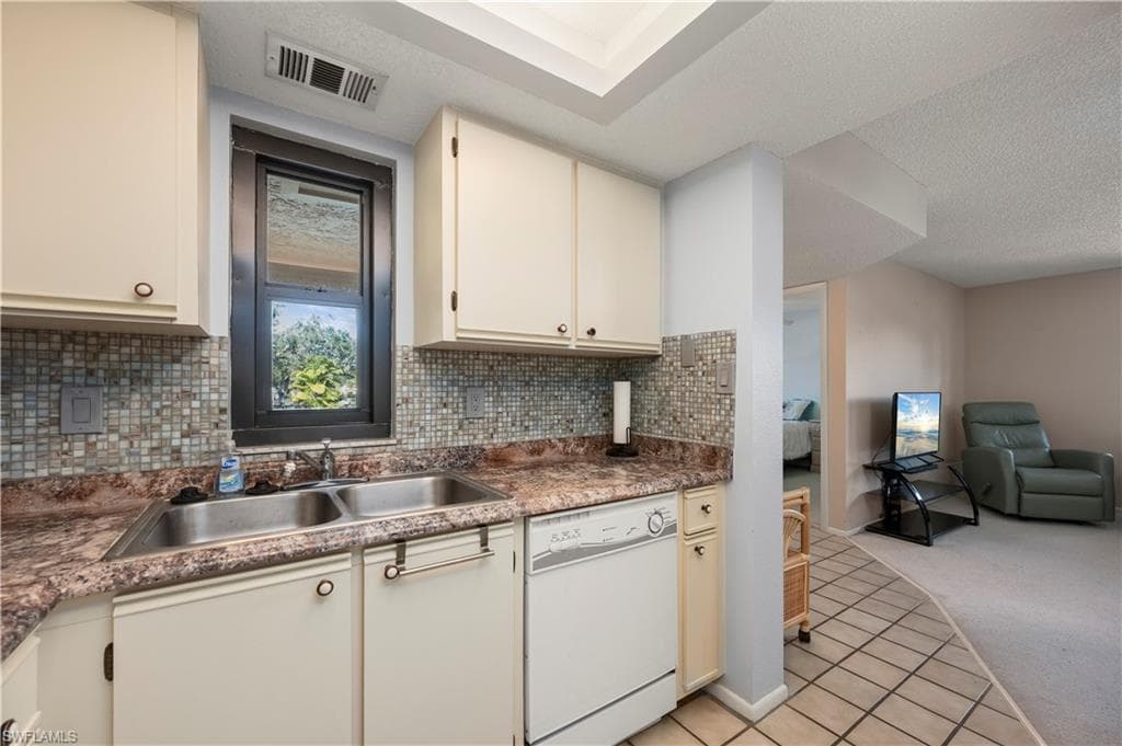 19505 Quesada AVE # U203, PORT CHARLOTTE FL 33948-15