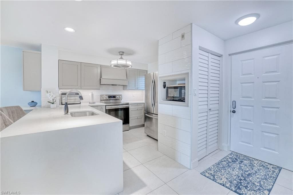 3462 Hancock Bridge PKWY 231-4