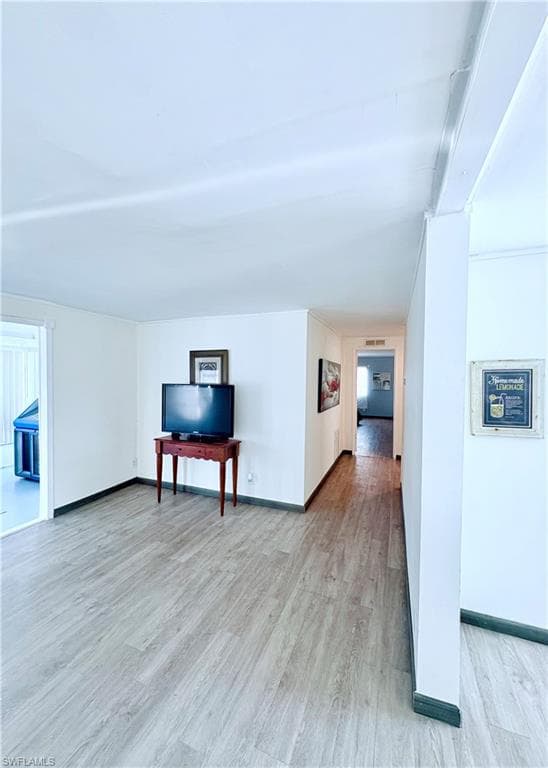 3112 Running Deer DR-16