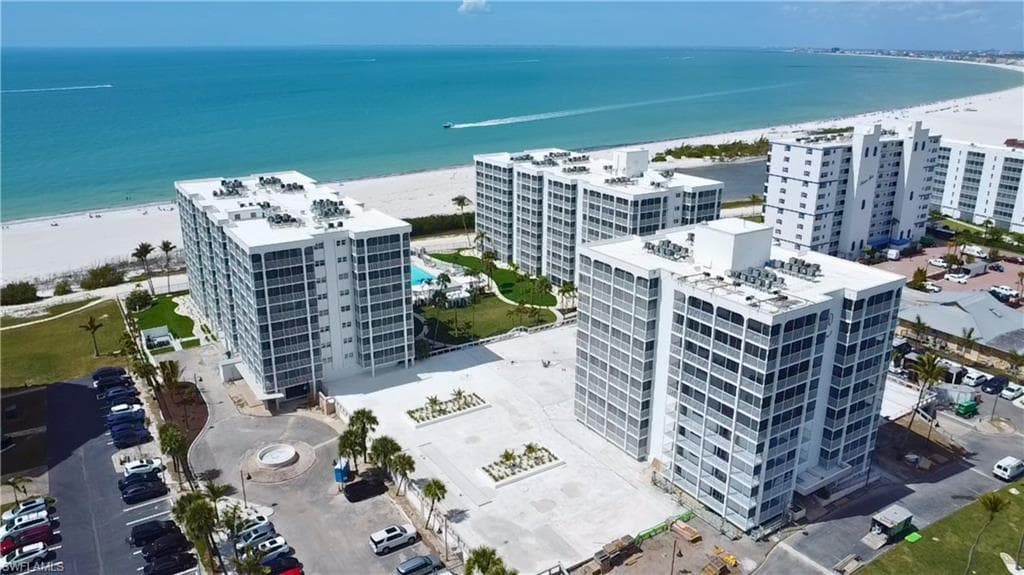 7146 Estero BLVD 816-1