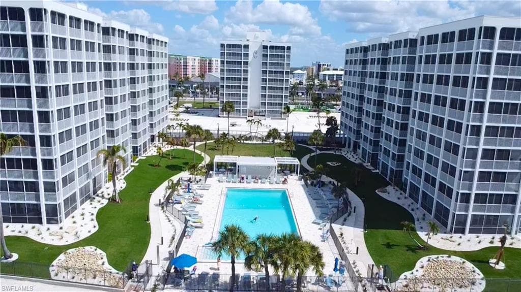 7146 Estero BLVD 816-34