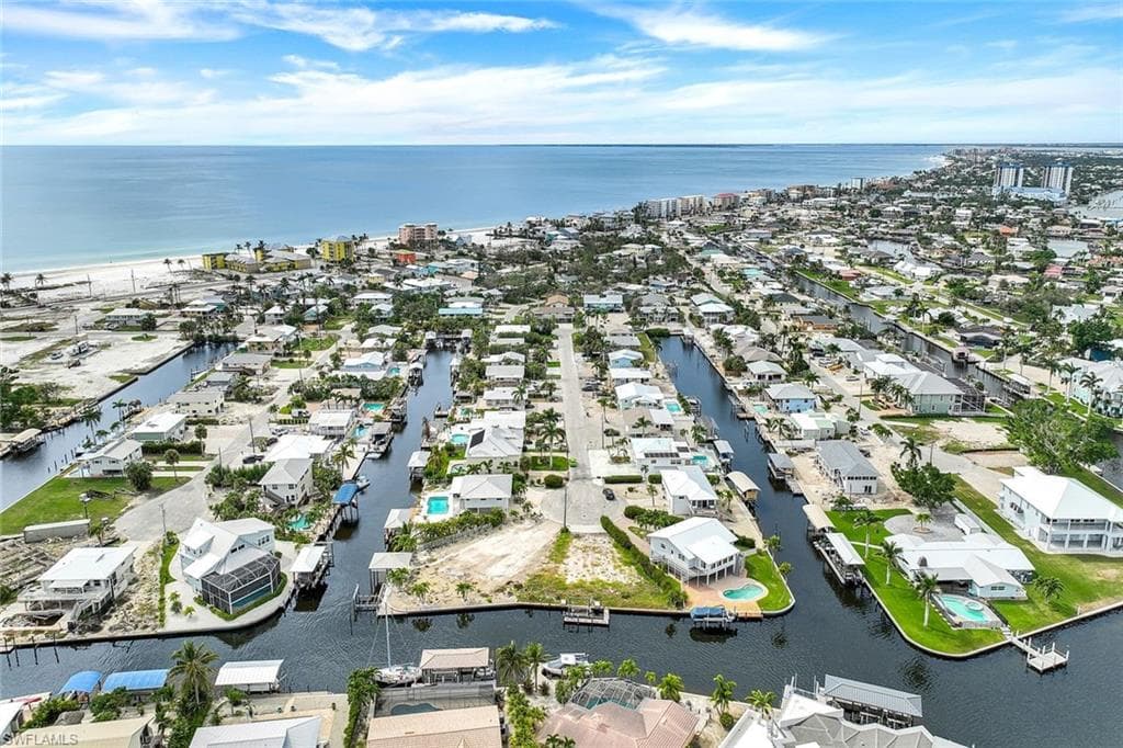 18 Avenida Carita, FORT MYERS BEACH FL 33931-5