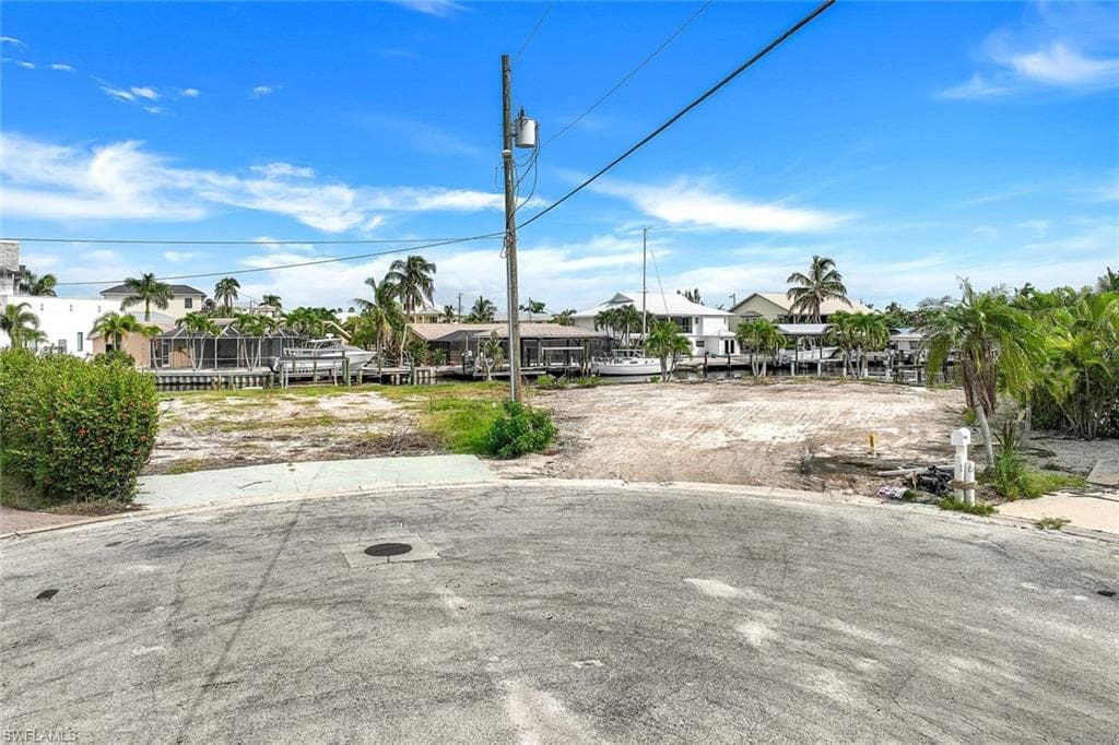 18 Avenida Carita, FORT MYERS BEACH FL 33931-9