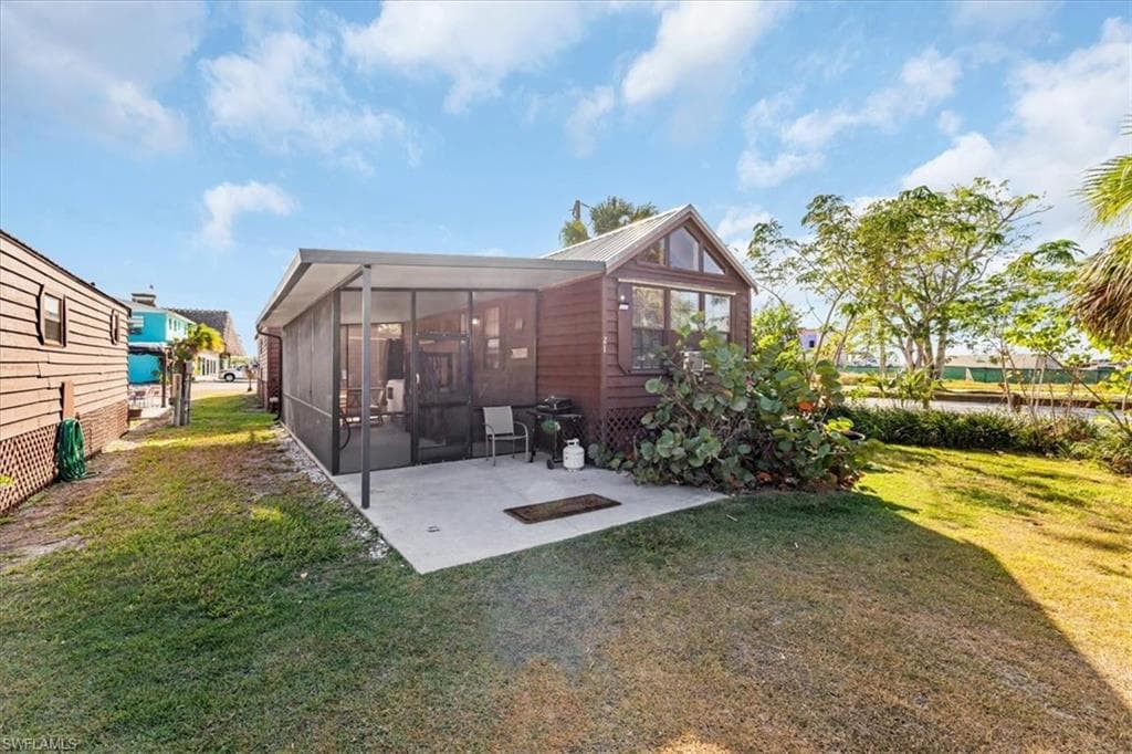 825 Copeland # 21, EVERGLADES CITY FL 34139-2