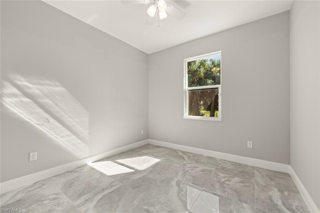 897 Iris DR-11