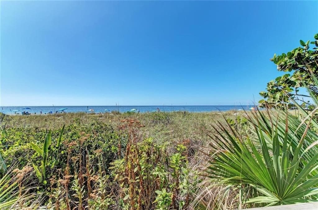 123 Sunset RD, ROTONDA WEST FL 33947-17