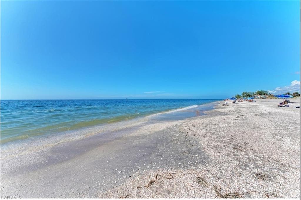 123 Sunset RD, ROTONDA WEST FL 33947-24