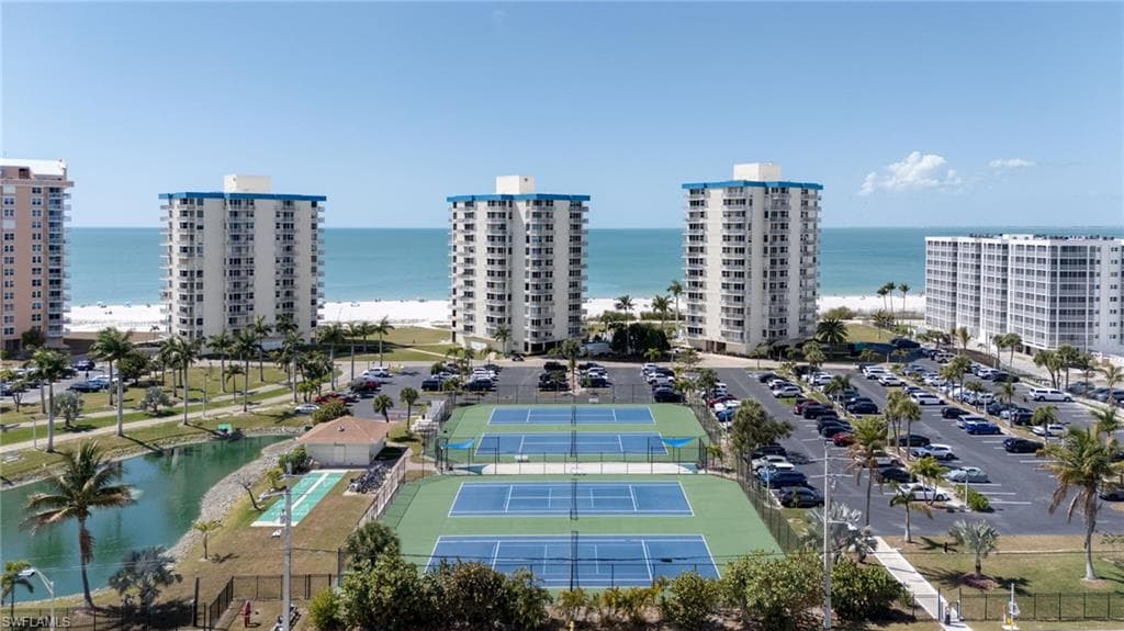 7360 Estero BLVD 403-25