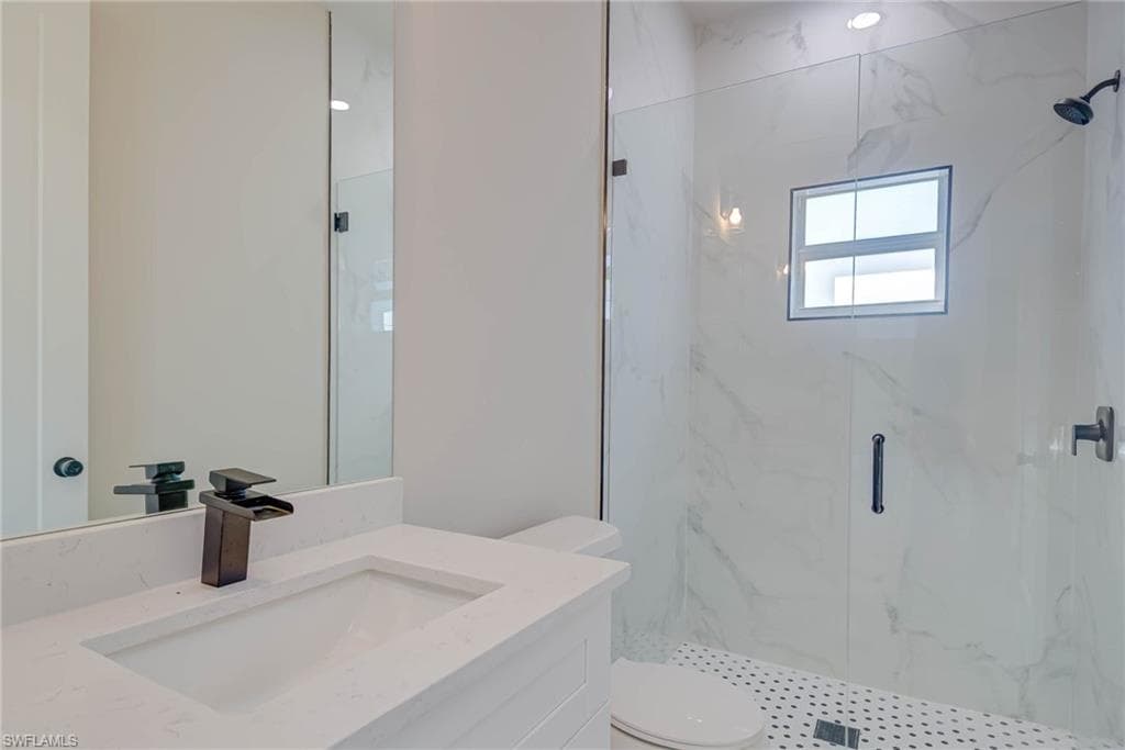 2023 Robert AVE-14