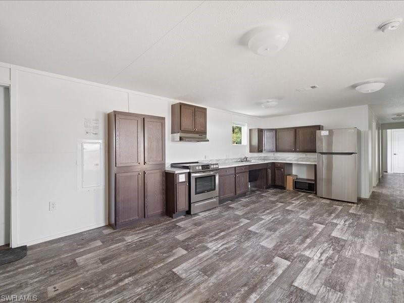 1038 Canopy LN-7