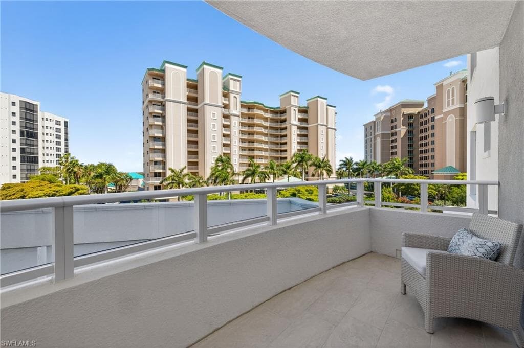 4142 Bay Beach LN 301-24