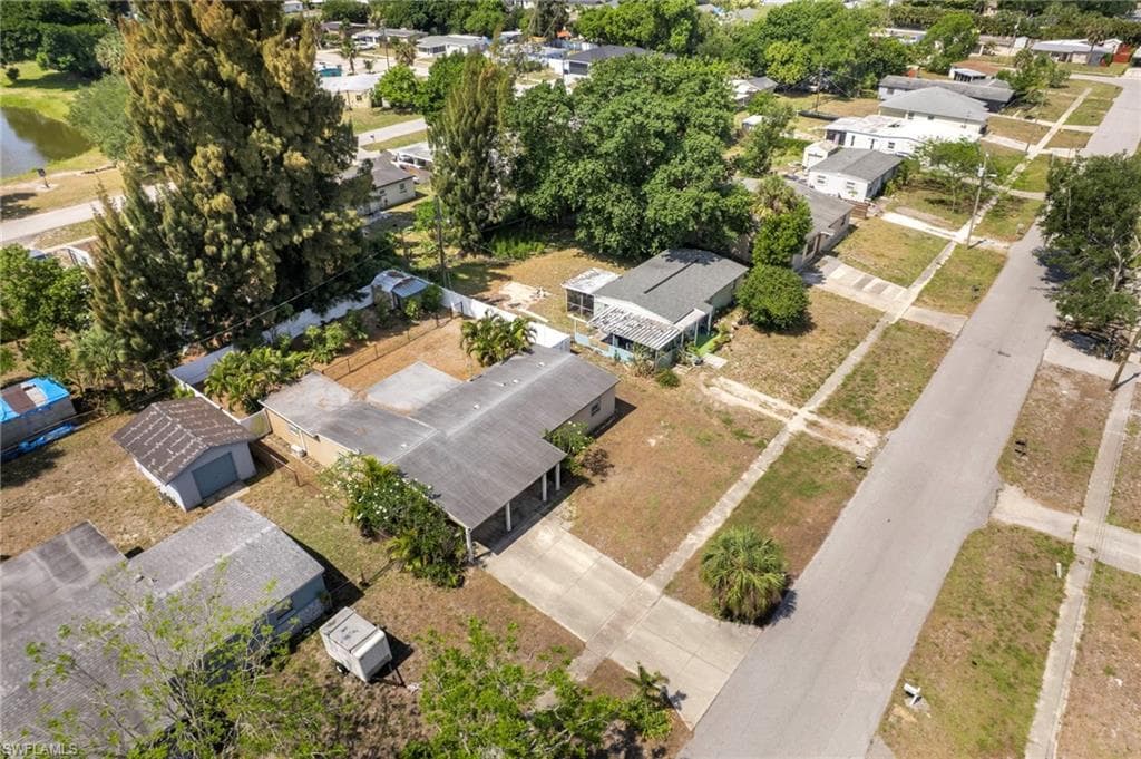 915 Hibiscus LN-6
