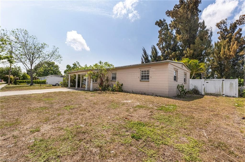 915 Hibiscus LN-3