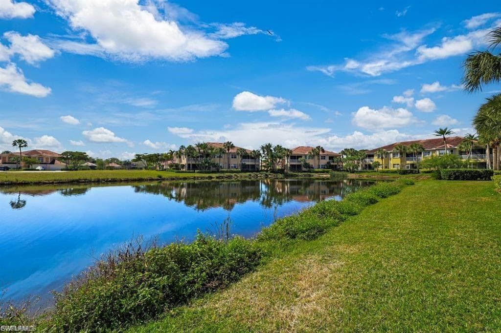 3200 Sea Haven CT 2101-22