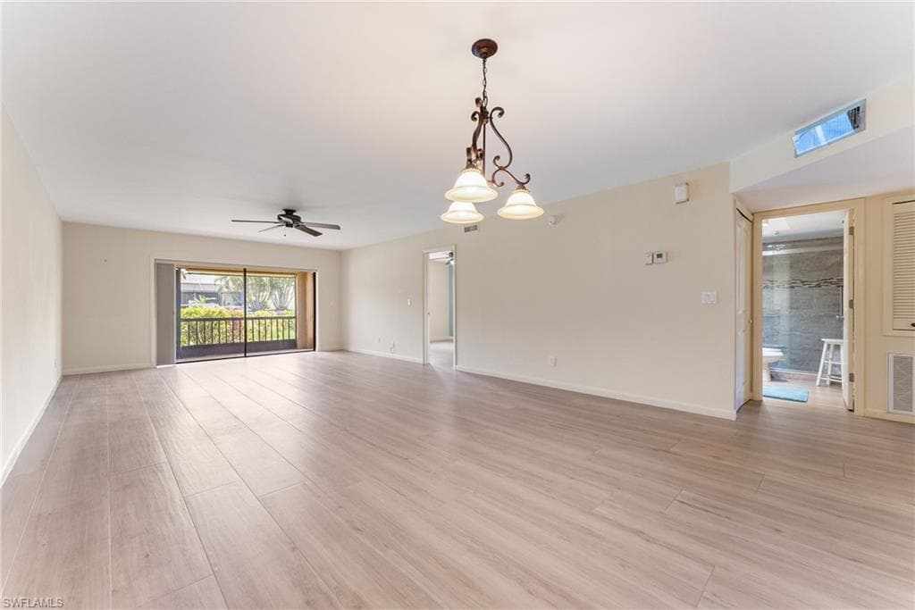 15350 Moonraker CT 305-10