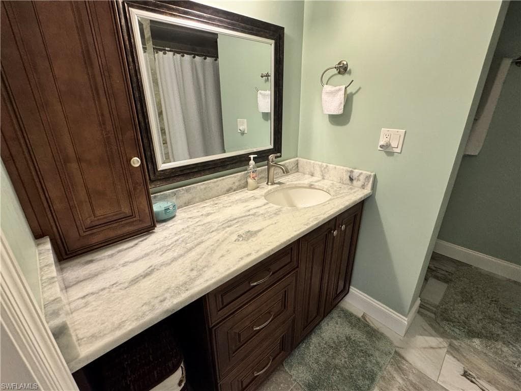 3490 N Key DR 203-17