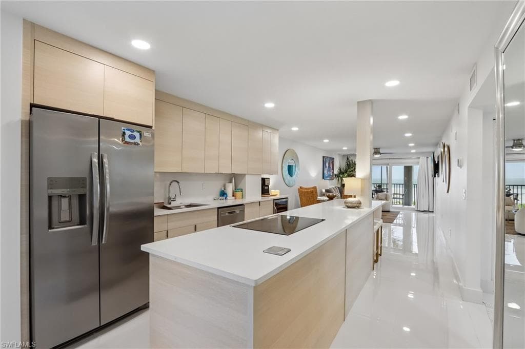 7500 Estero BLVD 102-1