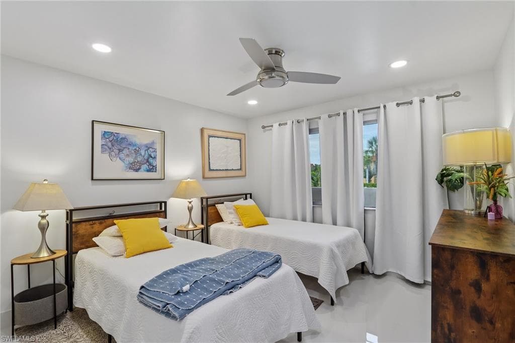 7500 Estero BLVD 102-10