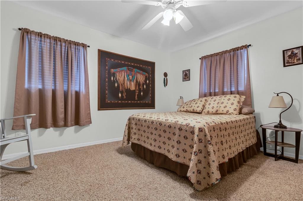 1385 Pine AVE-13